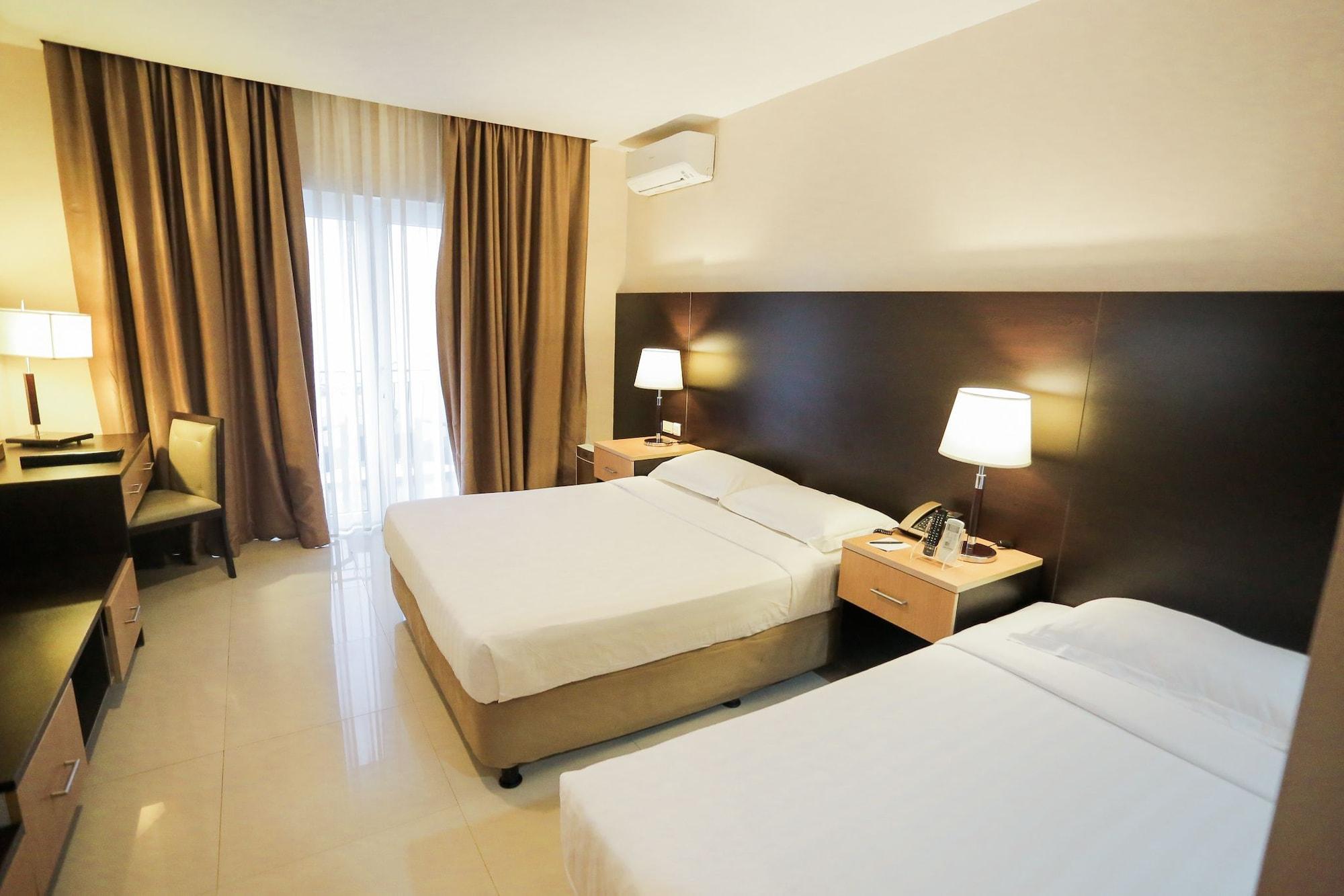 The Lake Hotel Tagaytay Tagaytay City Extérieur photo