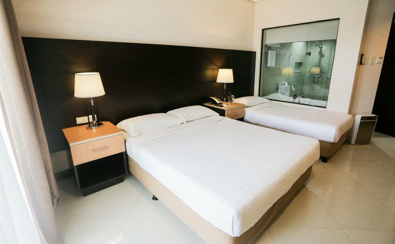 The Lake Hotel Tagaytay Tagaytay City Extérieur photo