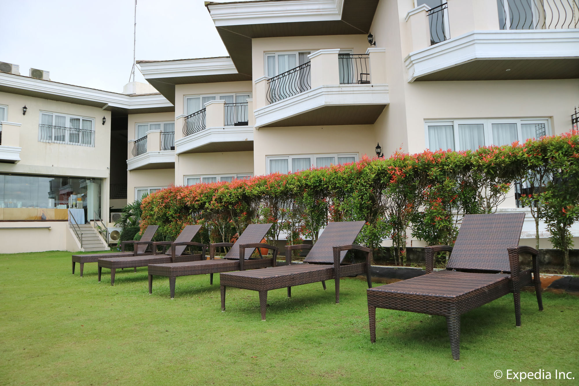 The Lake Hotel Tagaytay Tagaytay City Extérieur photo