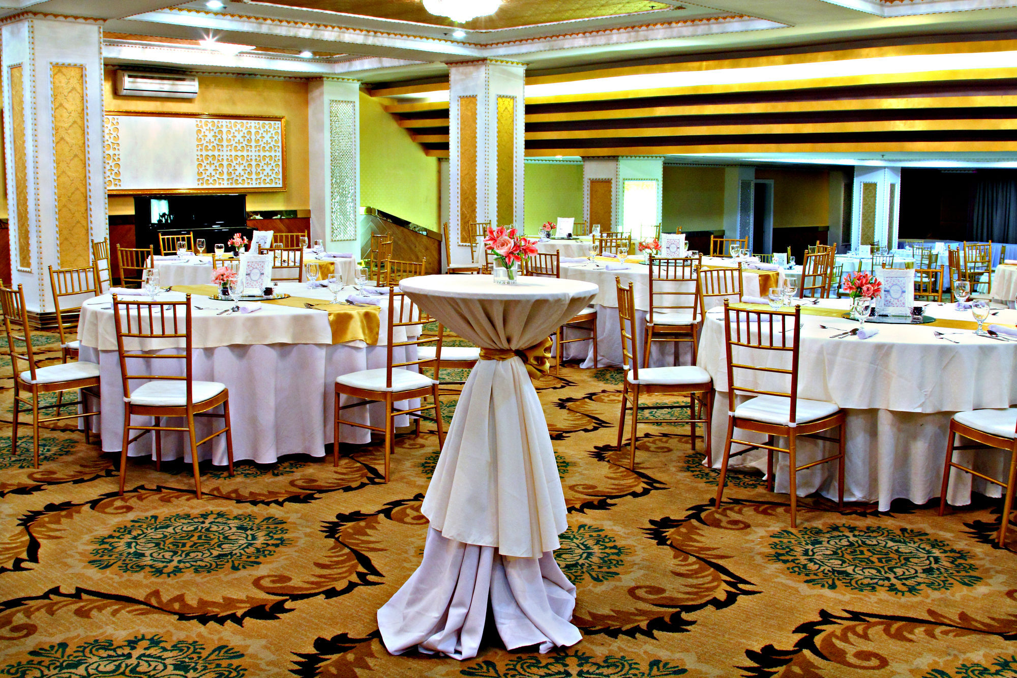 The Lake Hotel Tagaytay Tagaytay City Extérieur photo