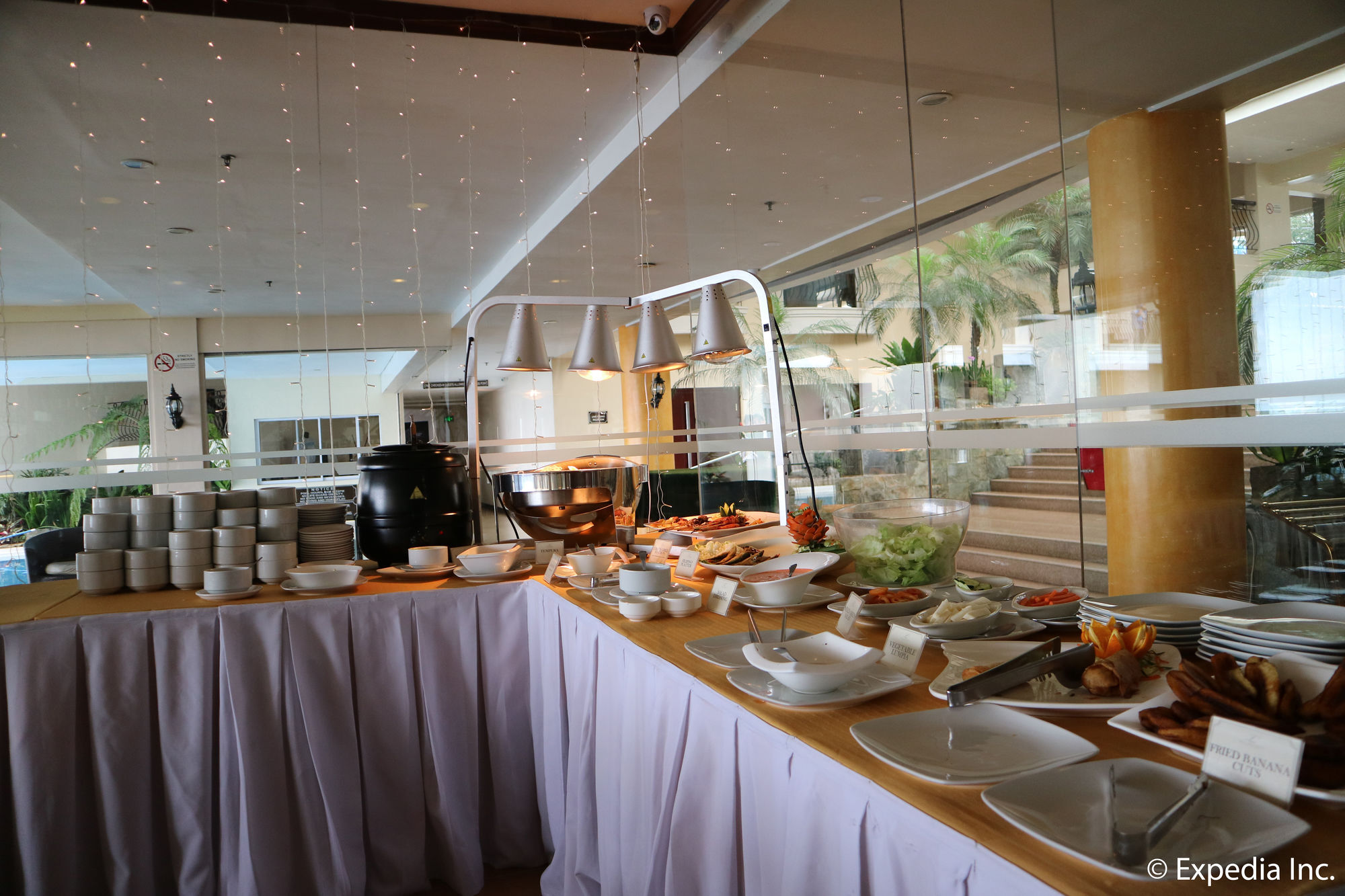 The Lake Hotel Tagaytay Tagaytay City Extérieur photo