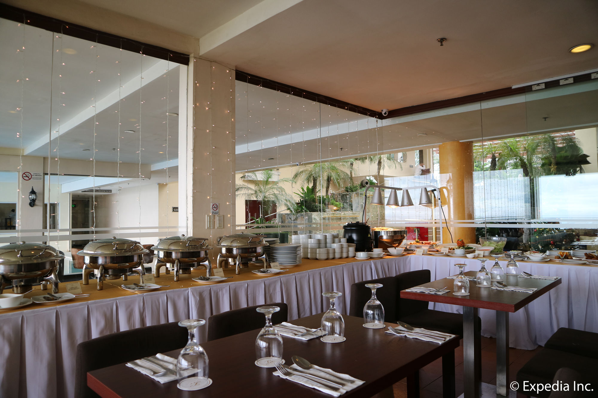 The Lake Hotel Tagaytay Tagaytay City Extérieur photo