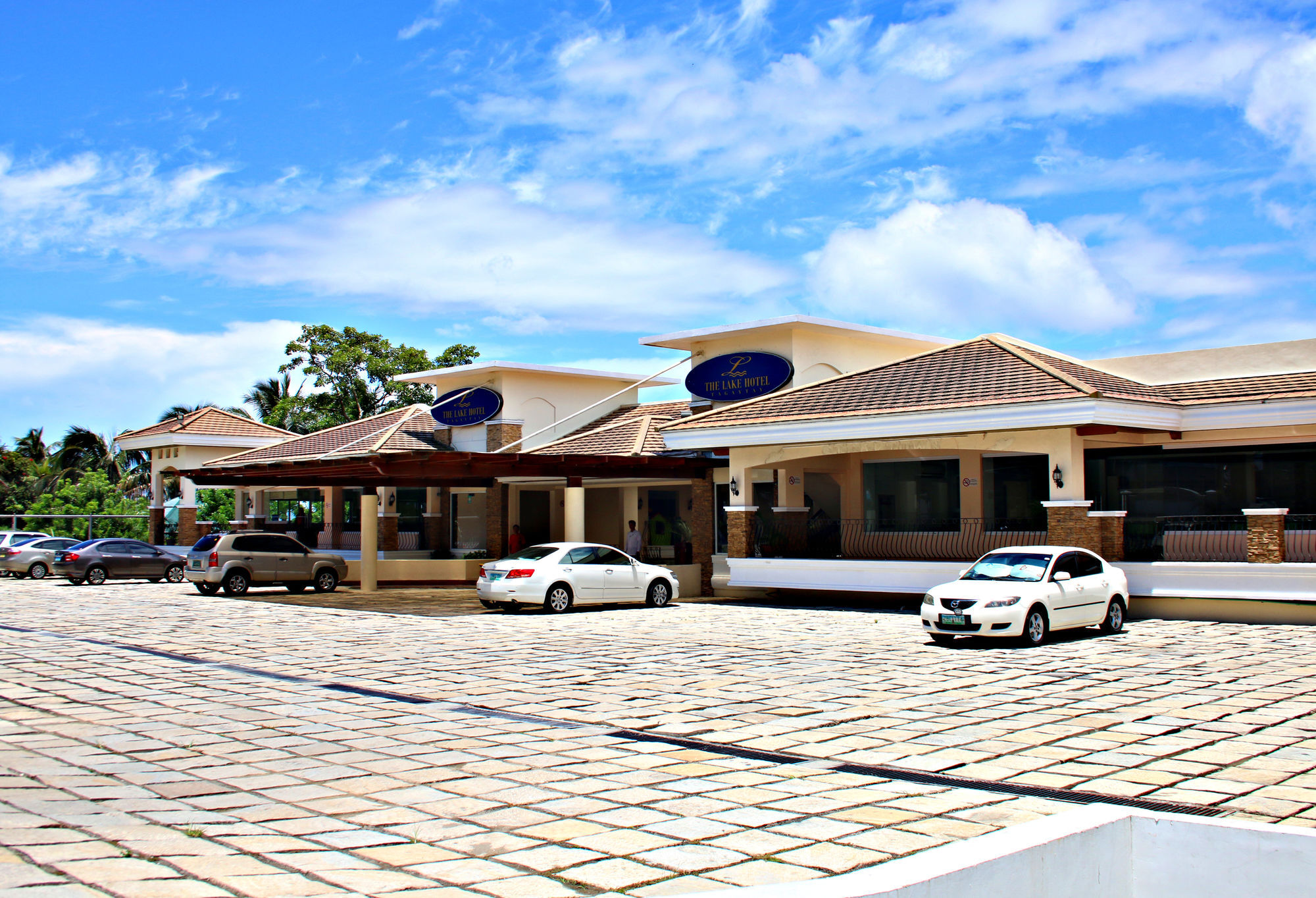 The Lake Hotel Tagaytay Tagaytay City Extérieur photo